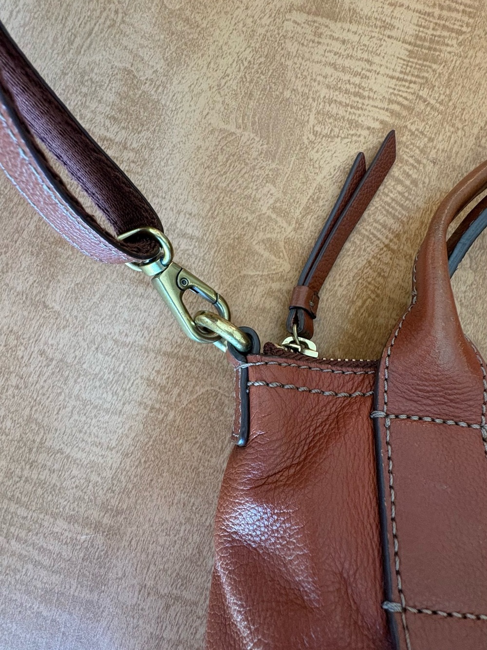 Fossil Brown Leather Crossbody Tote - Classic Women's Bag - Picture 3 of 11